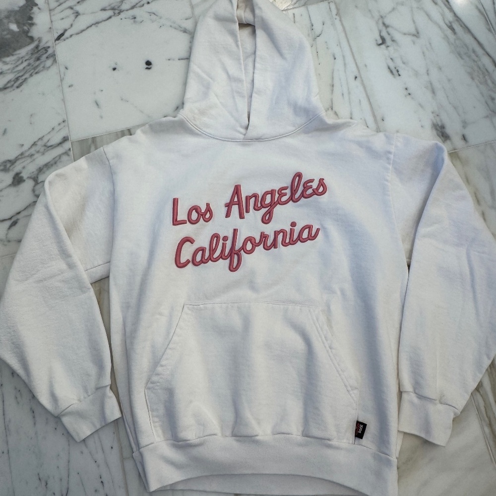 Di SnapBack white hoodie w/ baby pink Los Angeles California